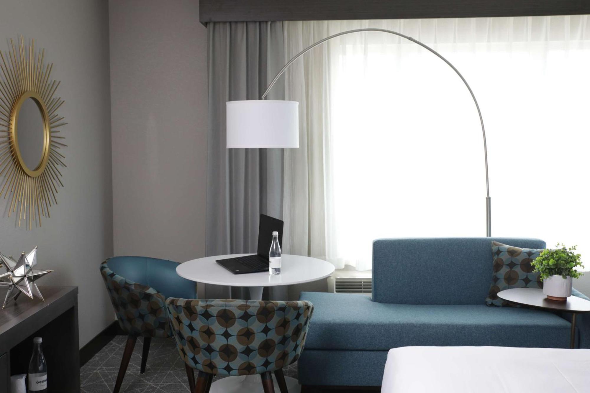 Hotel The Rewind West Des Moines, Tapestry Collection By Hilton Exterior foto